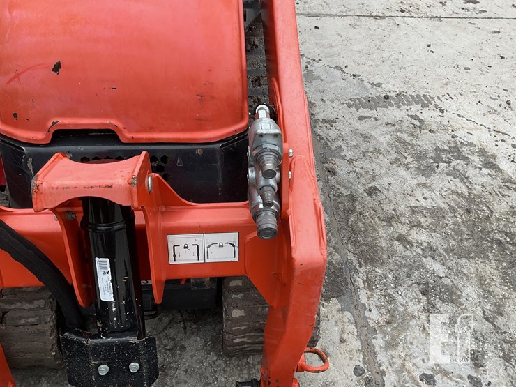 2022-kubota-scl1000-image-13
