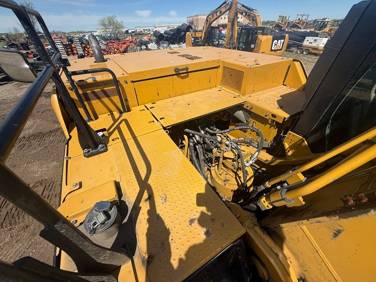 caterpillar-336-image-30