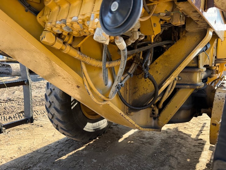 caterpillar-140g-image-39