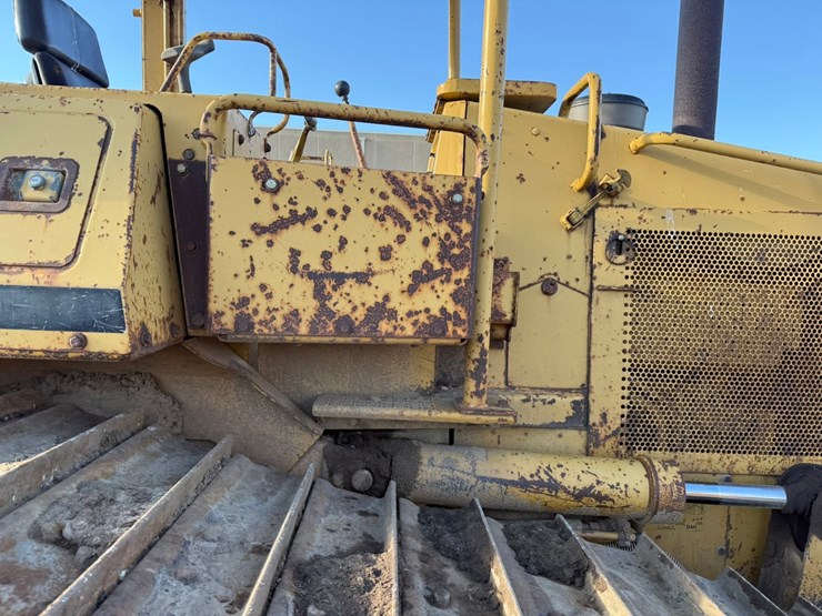 caterpillar-d4h-lgp-image-33