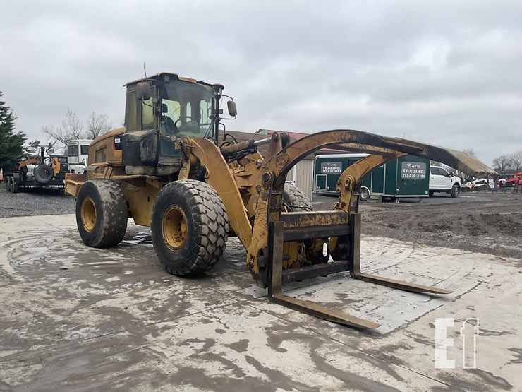 2015-caterpillar-938k-image-6