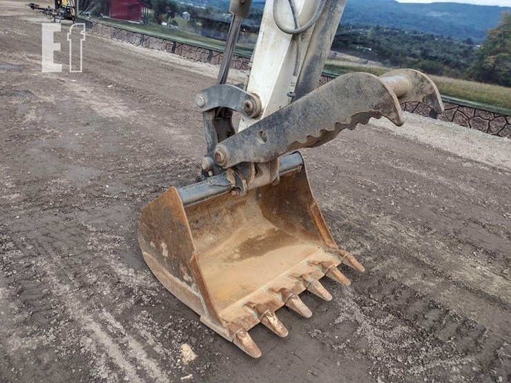 2020-bobcat-e42-image-23