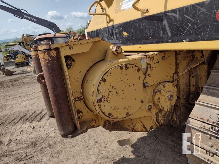 2006-caterpillar-d5n-xl-image-36