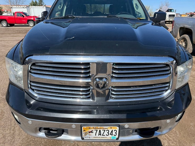 2016-dodge-1500-image-10