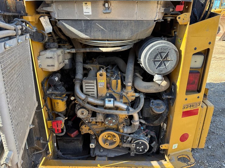 caterpillar-259d3-image-30