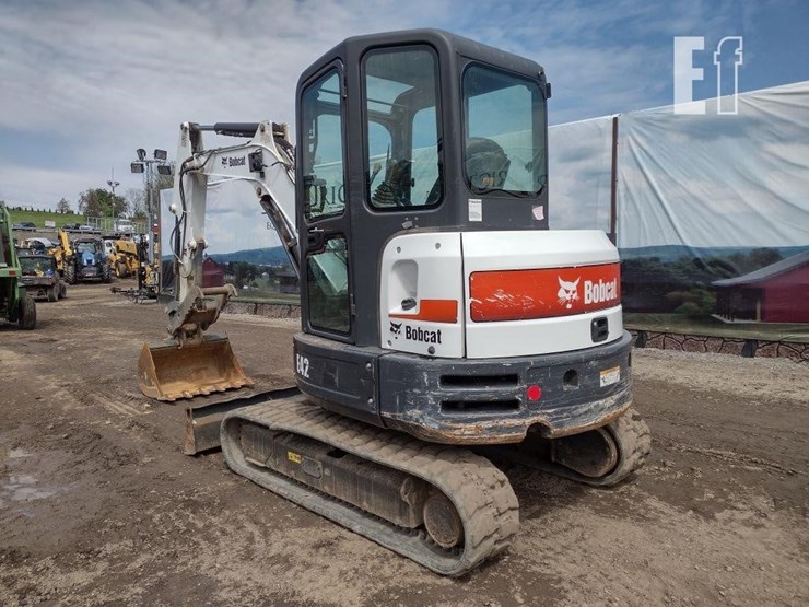 2020-bobcat-e42-image-40