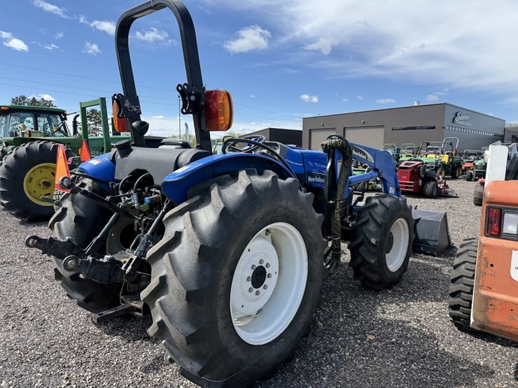 new-holland-tn60a-image-4