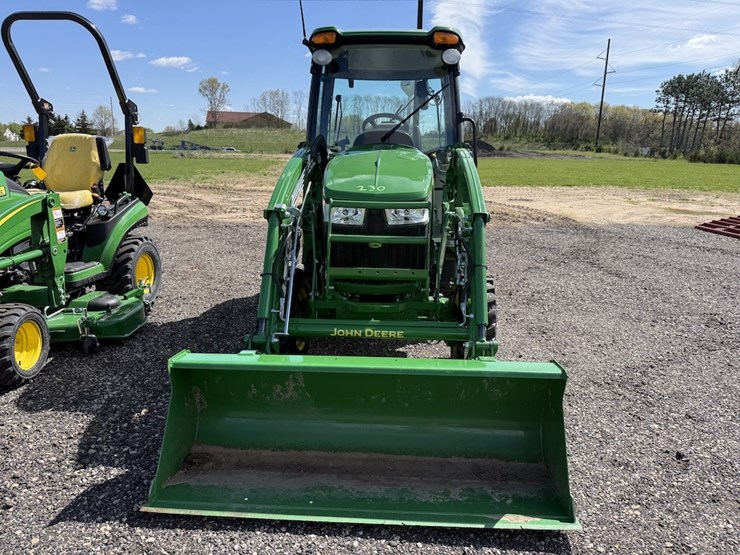 john-deere-3039r-image-2