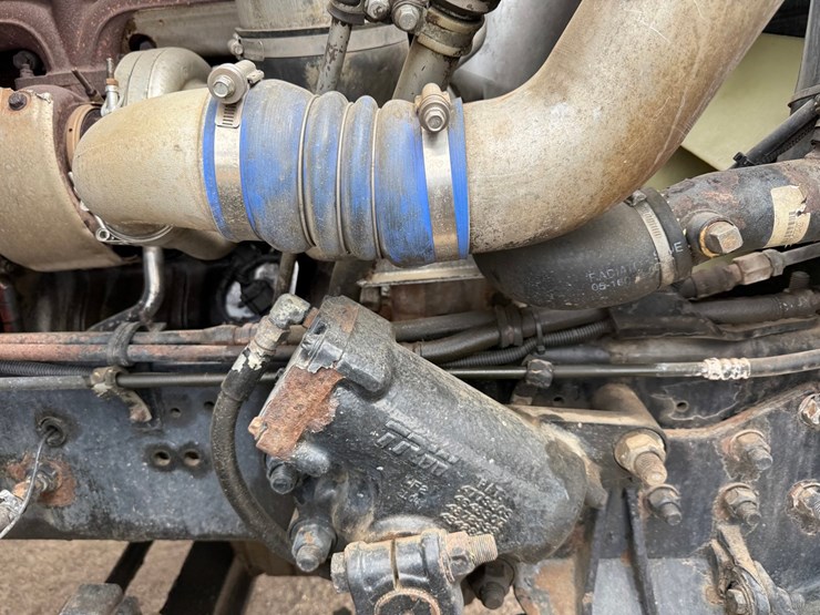 #6443-•-2003-sterling-boom/crane-truck-image-34