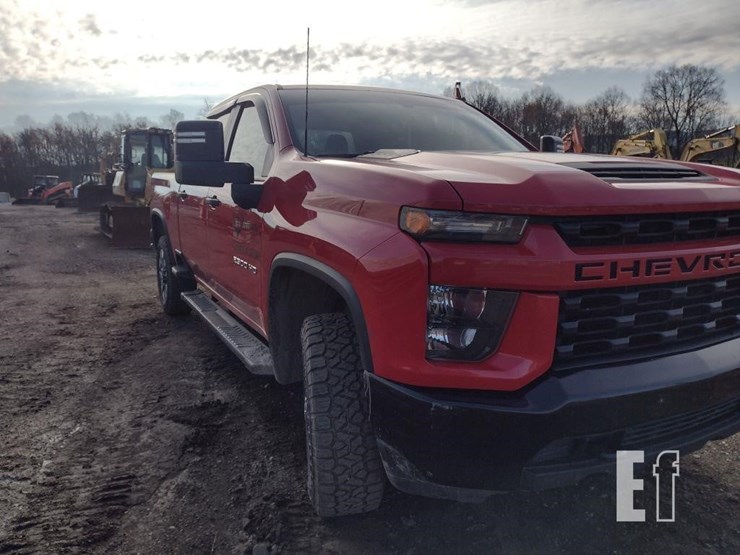 2022-chevrolet-silverado-2500hd-image-19