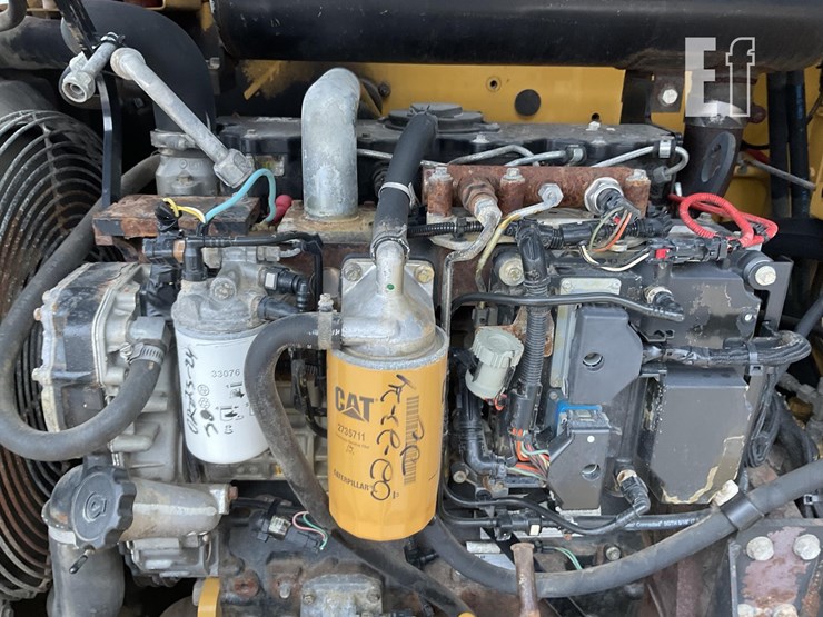 2012-caterpillar-it14g2-image-16