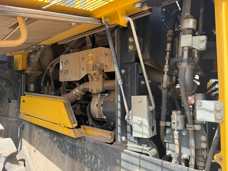 komatsu-wa380-image-92
