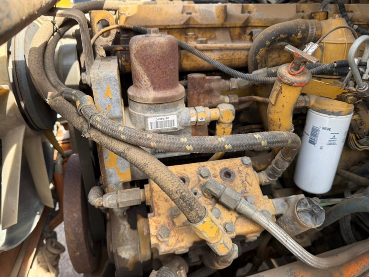 #6396-•-1997-ford-6911l-water-truck-image-16