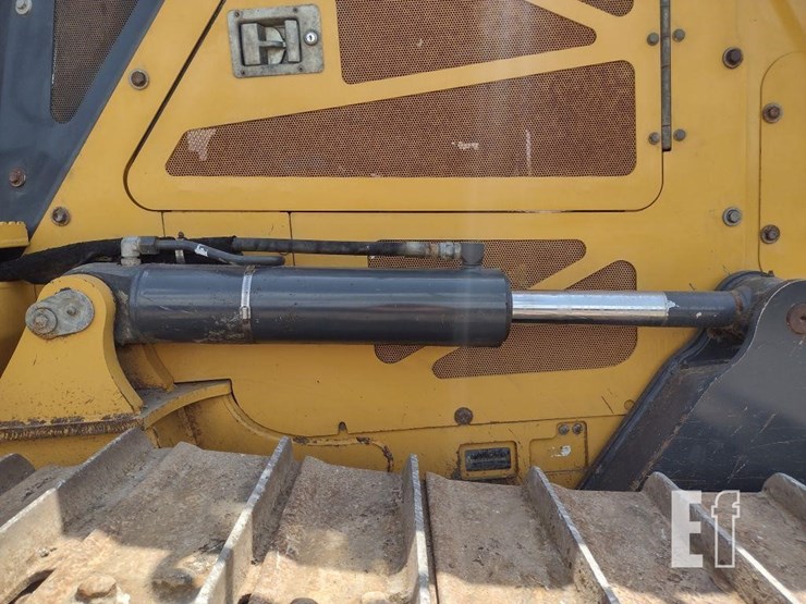 2021-deere-750l-lgp-image-35