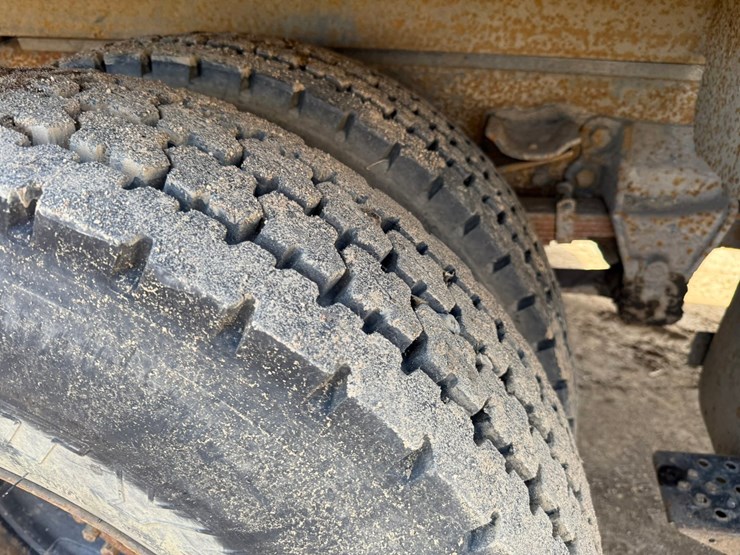 1993-ford-l8000-image-60