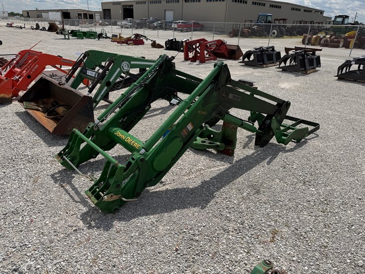 2013-john-deere-h340-image-1