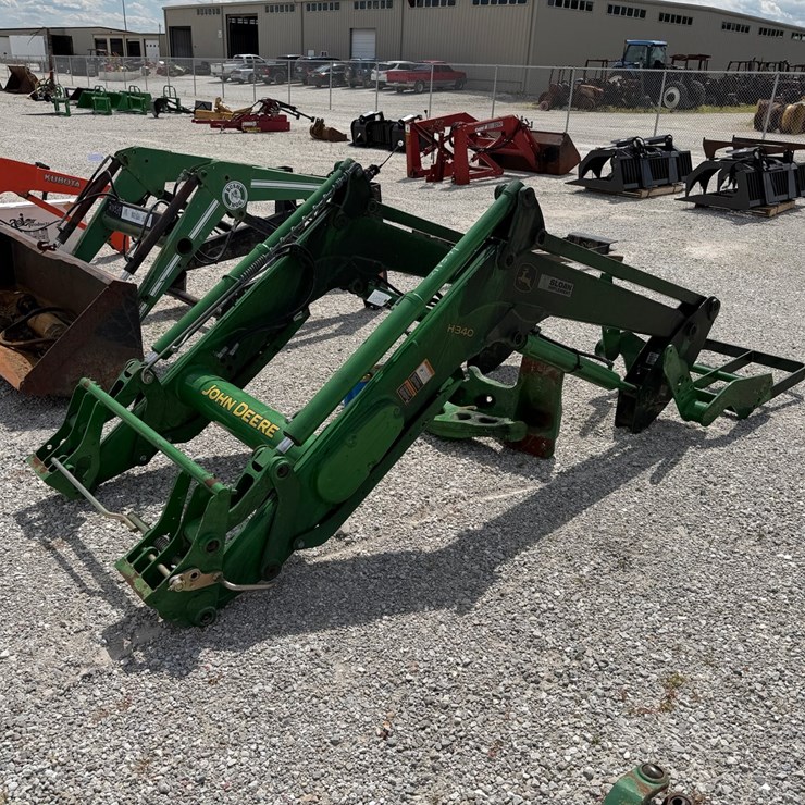 2013 JOHN DEERE H340