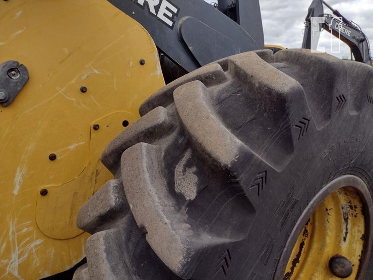 2019-deere-544l-image-36