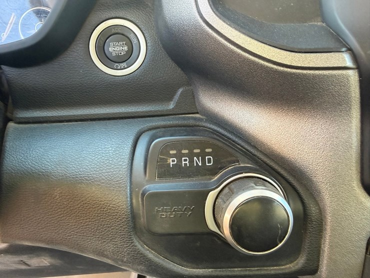 2021-dodge-2500-image-43