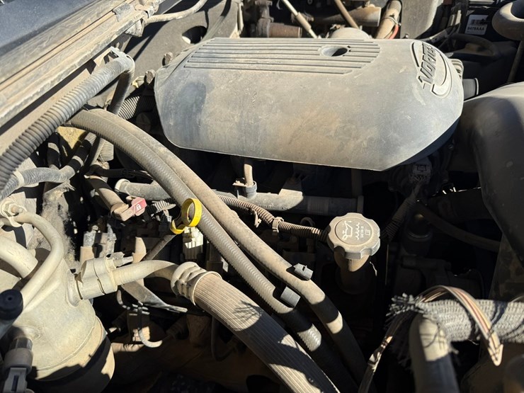 2006-chevrolet-2500-image-13