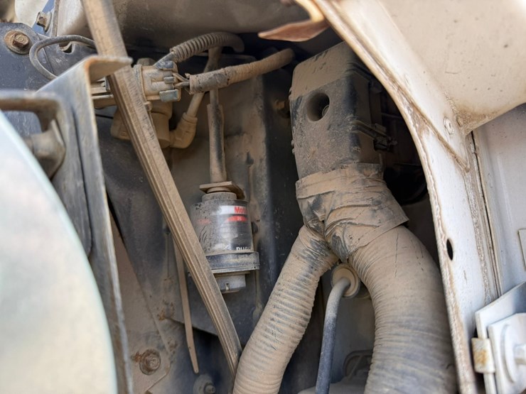 #6396-•-1997-ford-6911l-water-truck-image-20
