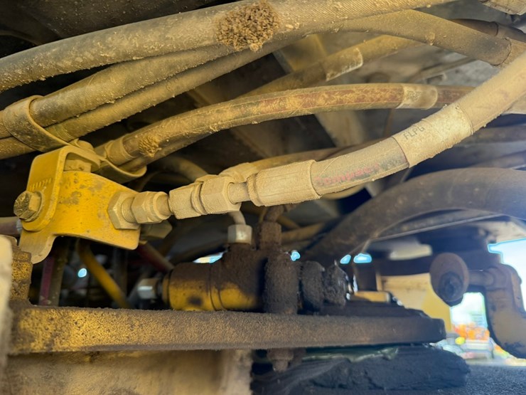 2013-caterpillar-950k-image-64