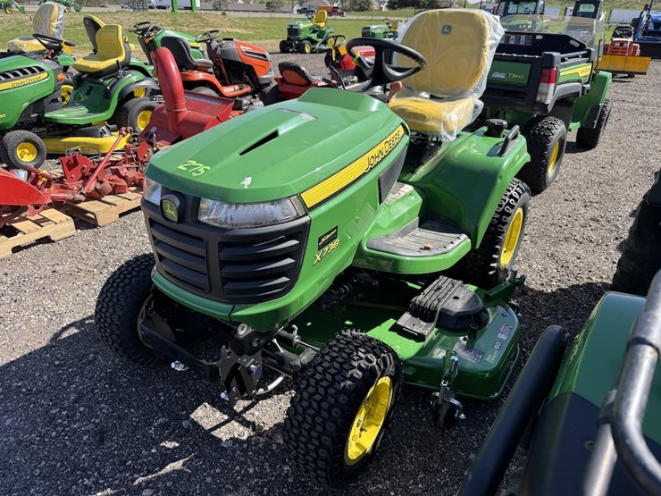 john-deere-x738-image-3