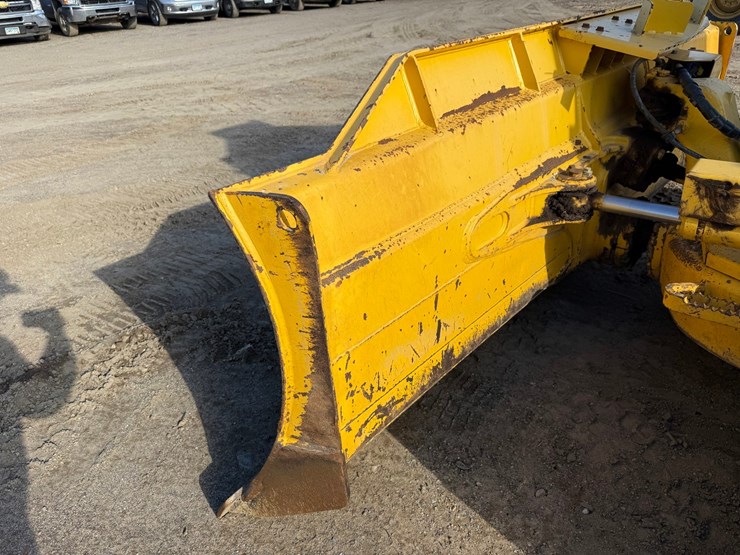 2014-komatsu-d51pxi-image-12