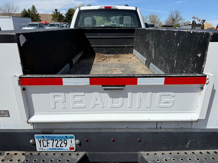 2020-ford-f550-xl-image-27