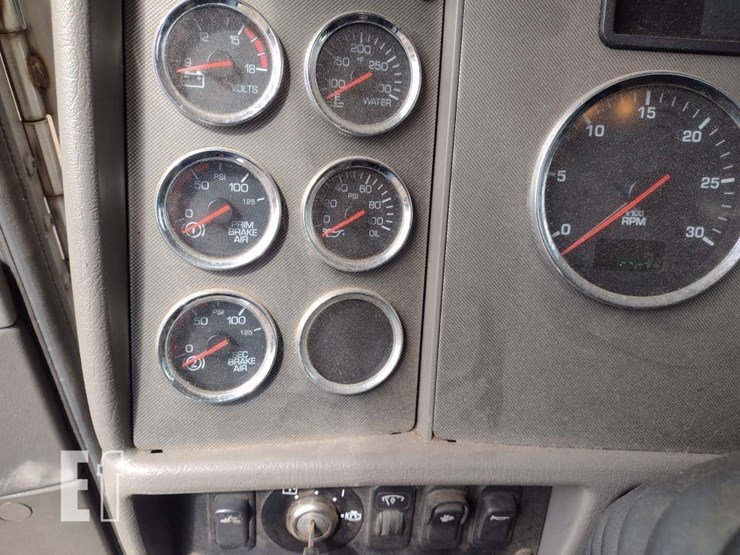 2016-kenworth-t370-image-7