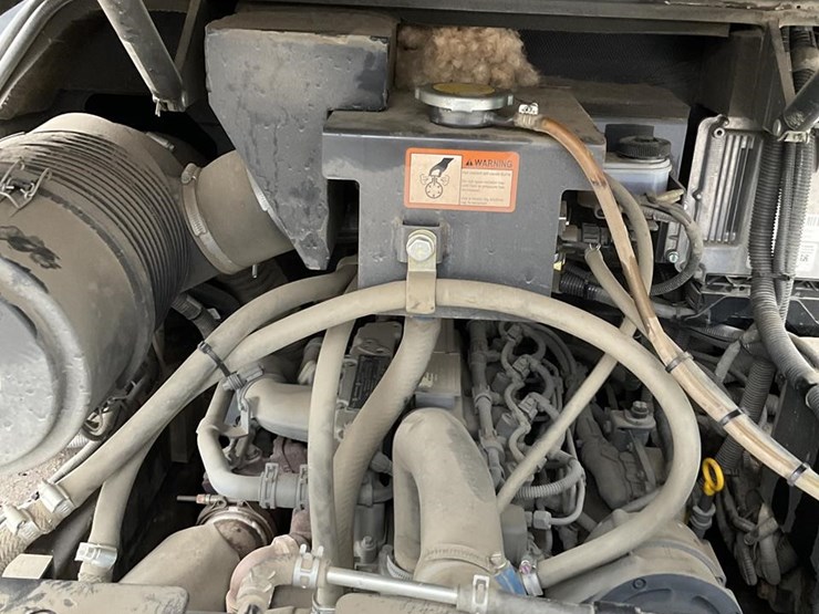 2019-hitachi-zw80-5b-image-16