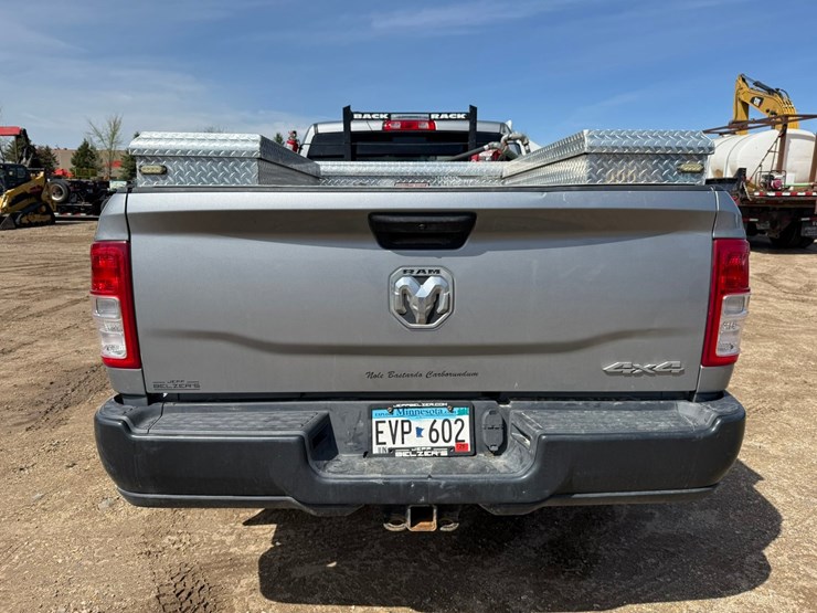 2021-dodge-2500-image-4