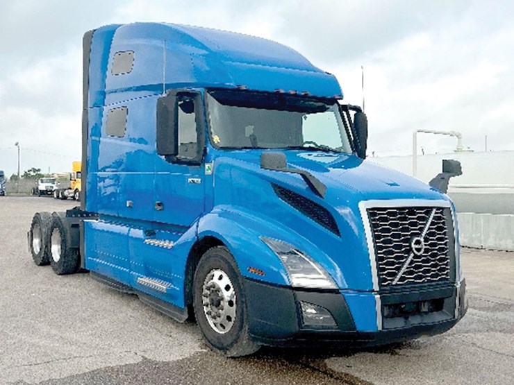 2021-volvo-vnl-760-image-1