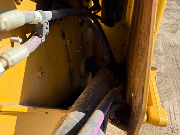 caterpillar-259d3-image-19