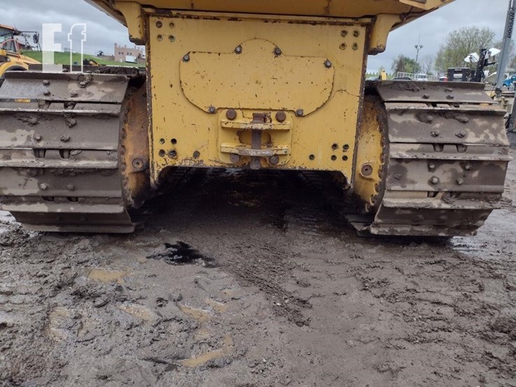 2007-deere-700j-xlt-image-33