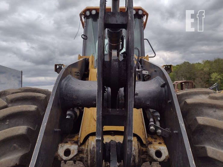 2019-deere-544l-image-28