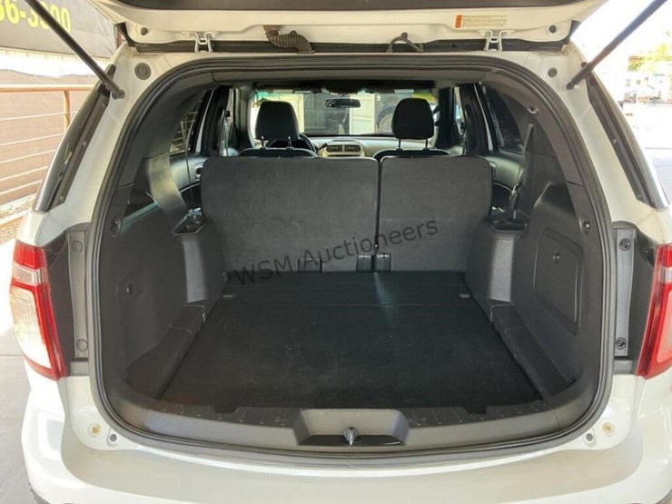 2014-ford-explorer-image-9