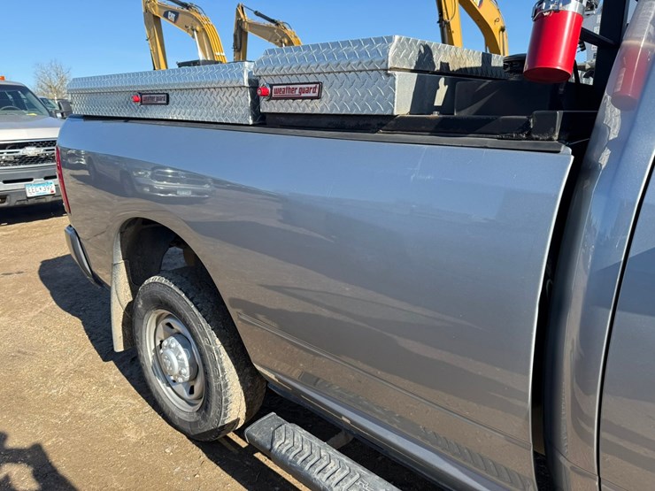2021-dodge-2500-image-27