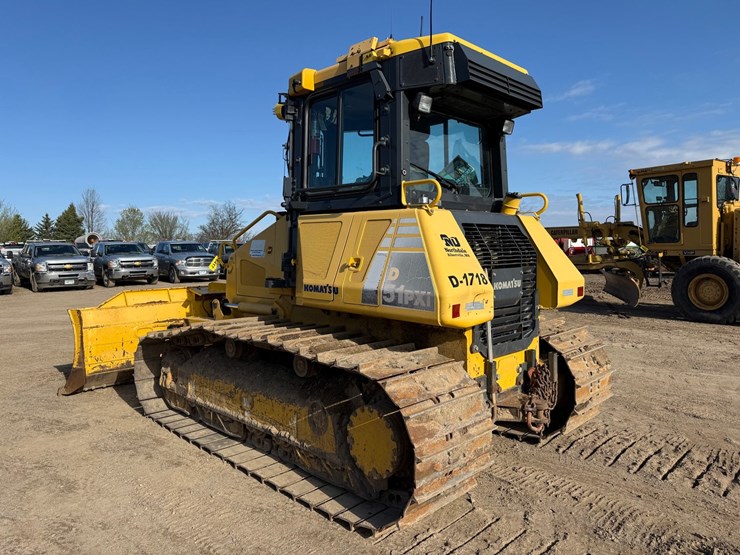 2014-komatsu-d51pxi-image-3