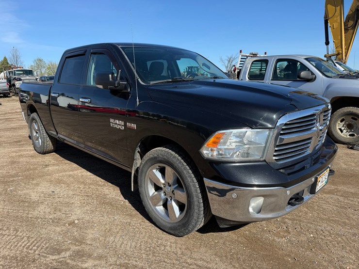 2016-dodge-1500-image-7