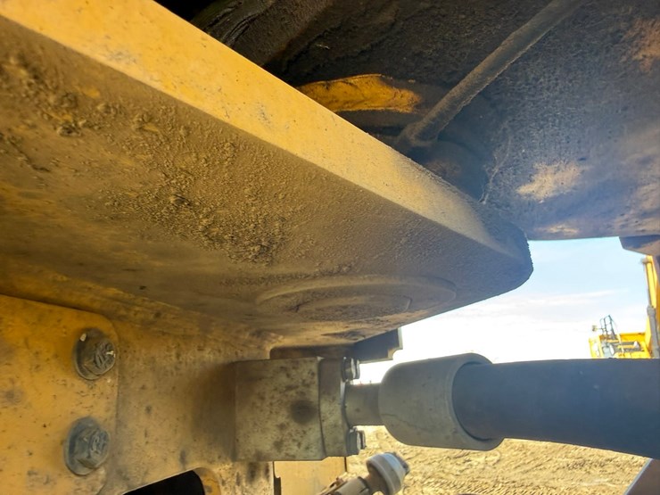 2013-caterpillar-950k-image-66