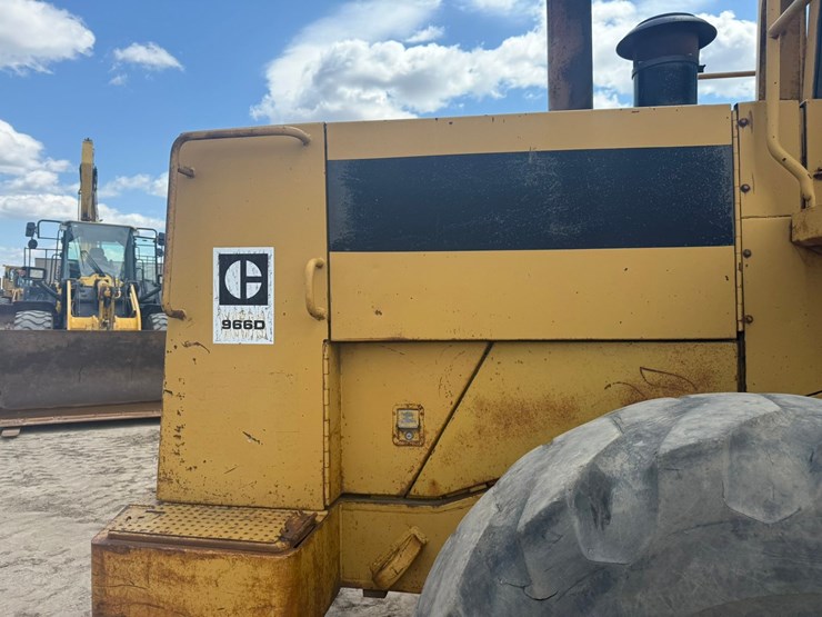 caterpillar-966d-image-43