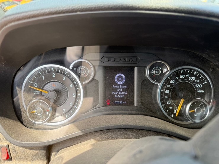 2021-dodge-2500-image-47