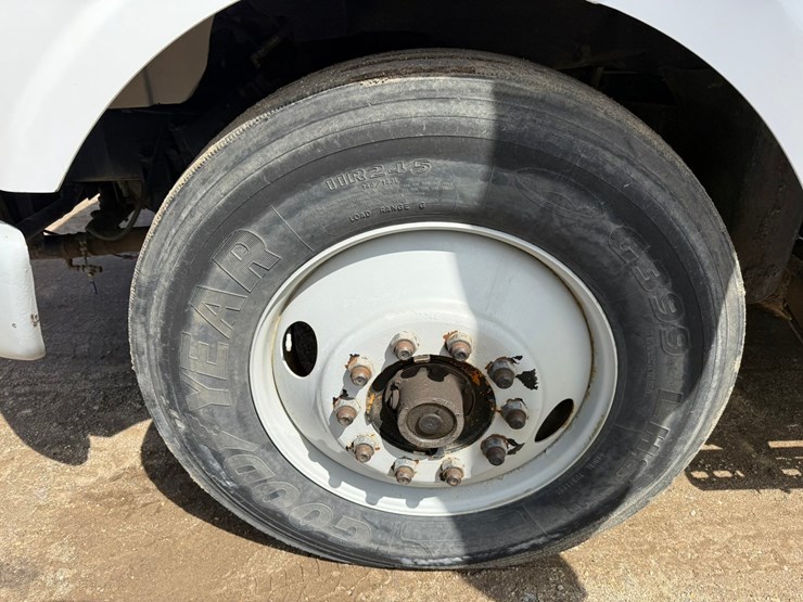 #6396-•-1997-ford-6911l-water-truck-image-58