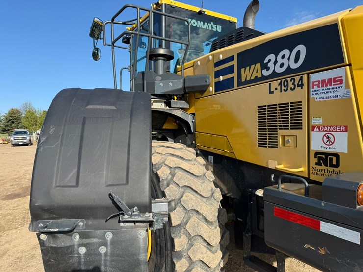 komatsu-wa380-image-93
