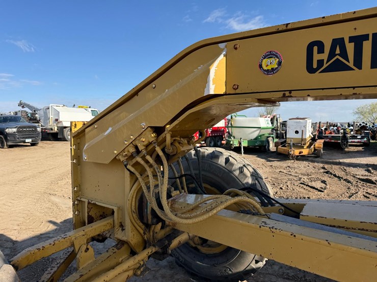 caterpillar-140g-image-37