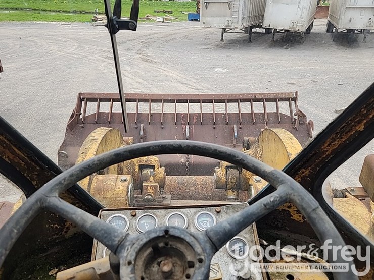 caterpillar-966c-image-33