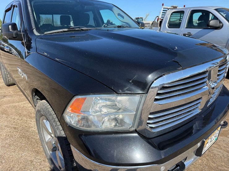 2016-dodge-1500-image-9