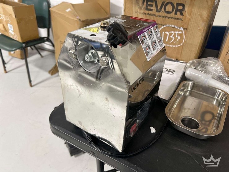 electric-meat-grinder-image-2