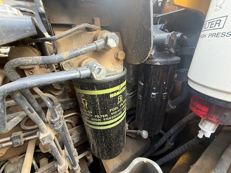komatsu-pc490-lc-11-image-47